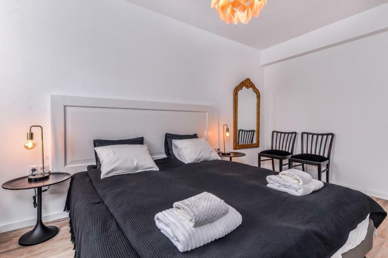 66 Apartment - Stylish Two Bedroom In Lozenets District By Flat Mаnager Sofia Eksteriør bilde