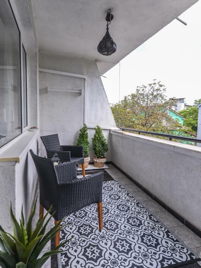 66 Apartment - Stylish Two Bedroom In Lozenets District By Flat Mаnager Sofia Eksteriør bilde